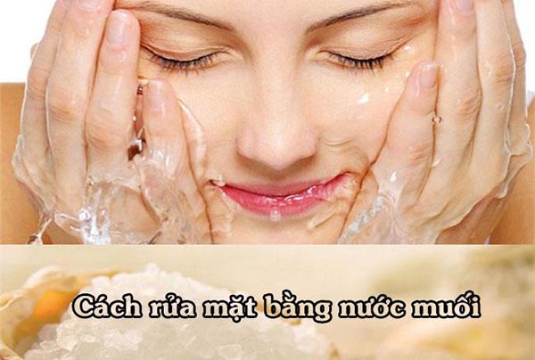 cach-rua-mat-bang-nuoc-muoi%20(2).jpg