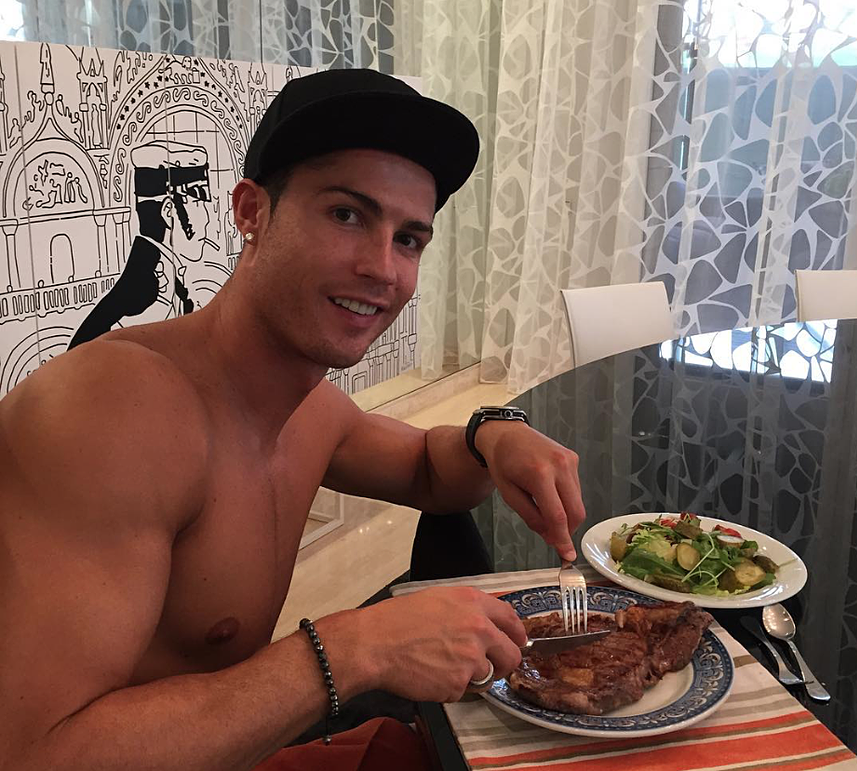 che-do-an-cua-ronaldo-2.png