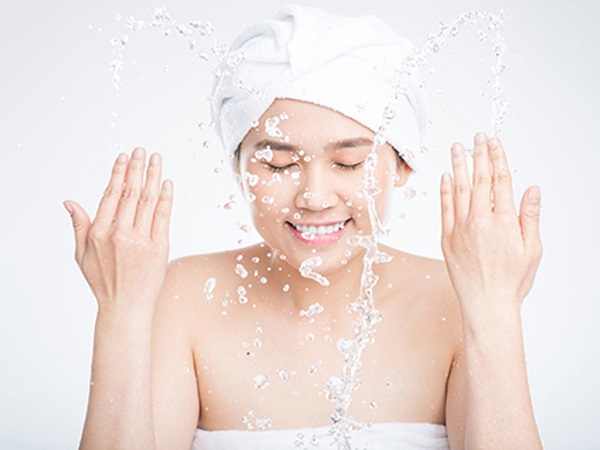 cong-dung-tinh-chat-tri-mun-eucerin-pro-acne-super-serum.jpg