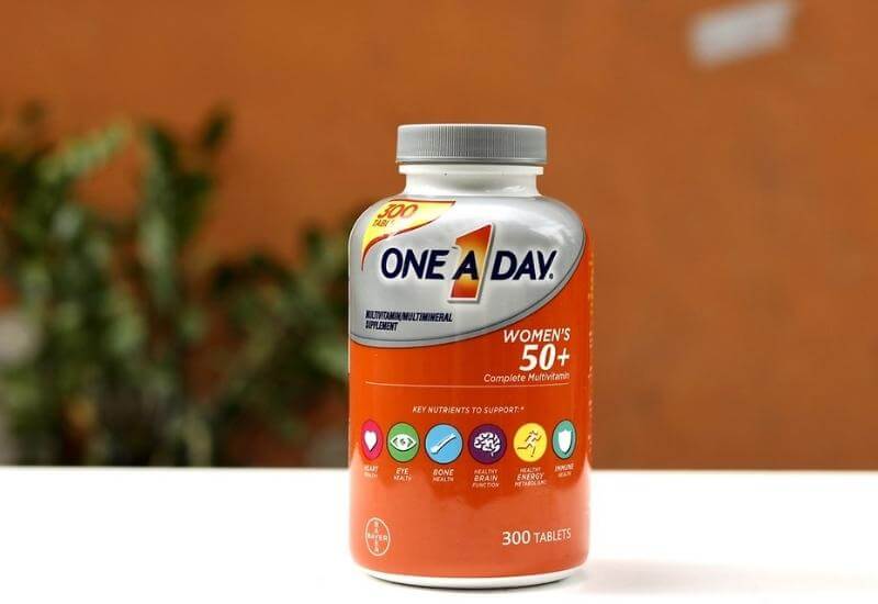 Viên uống vitamin tổng hợp cho phụ nữ tuổi 30 One A Day Women’s cung cấp đầy đủ vitamin và khoáng chất thiết yếu
